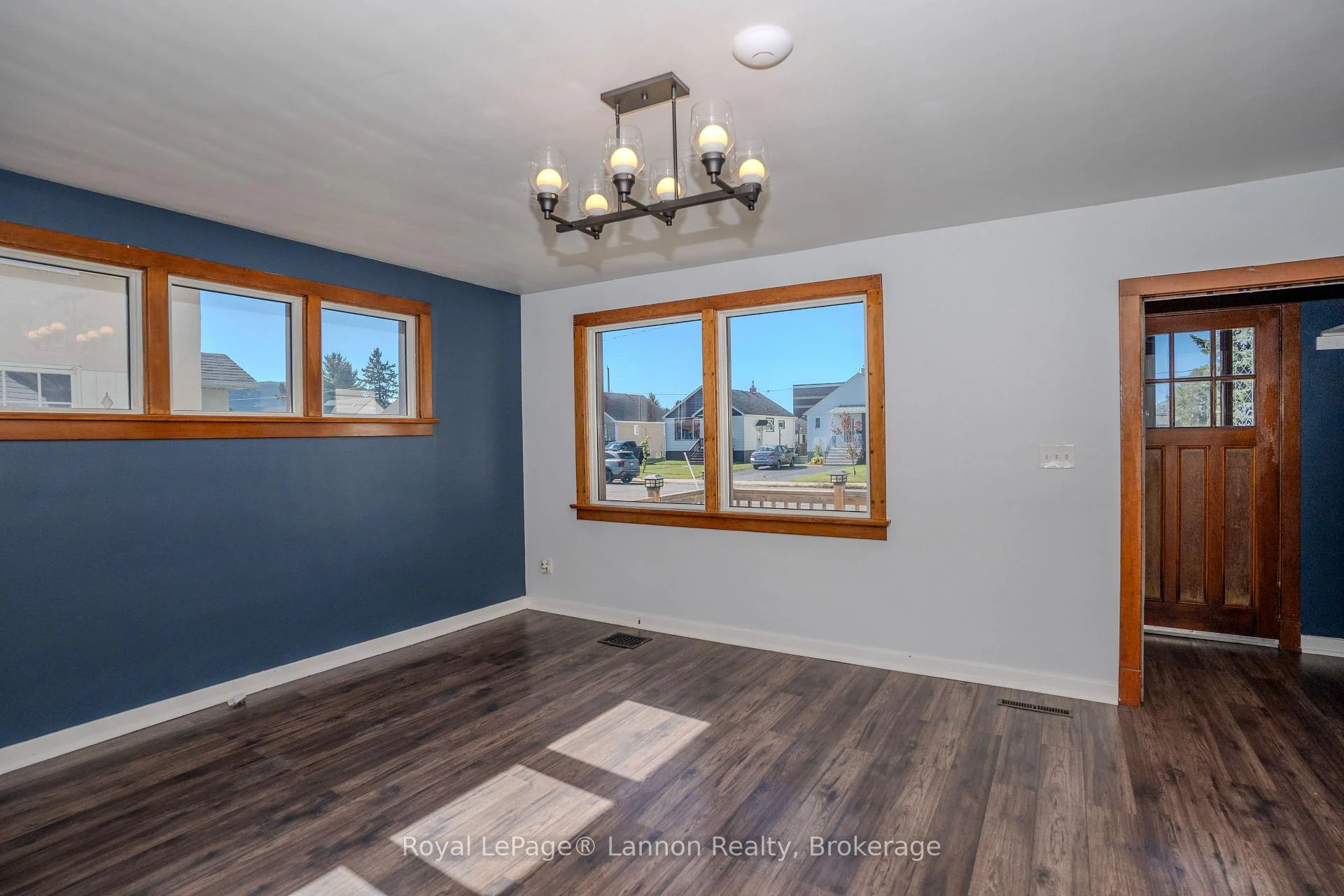 Photo 4 of 738 Mortimer Avenue E, Thunder Bay, Westfort — HOMEH
