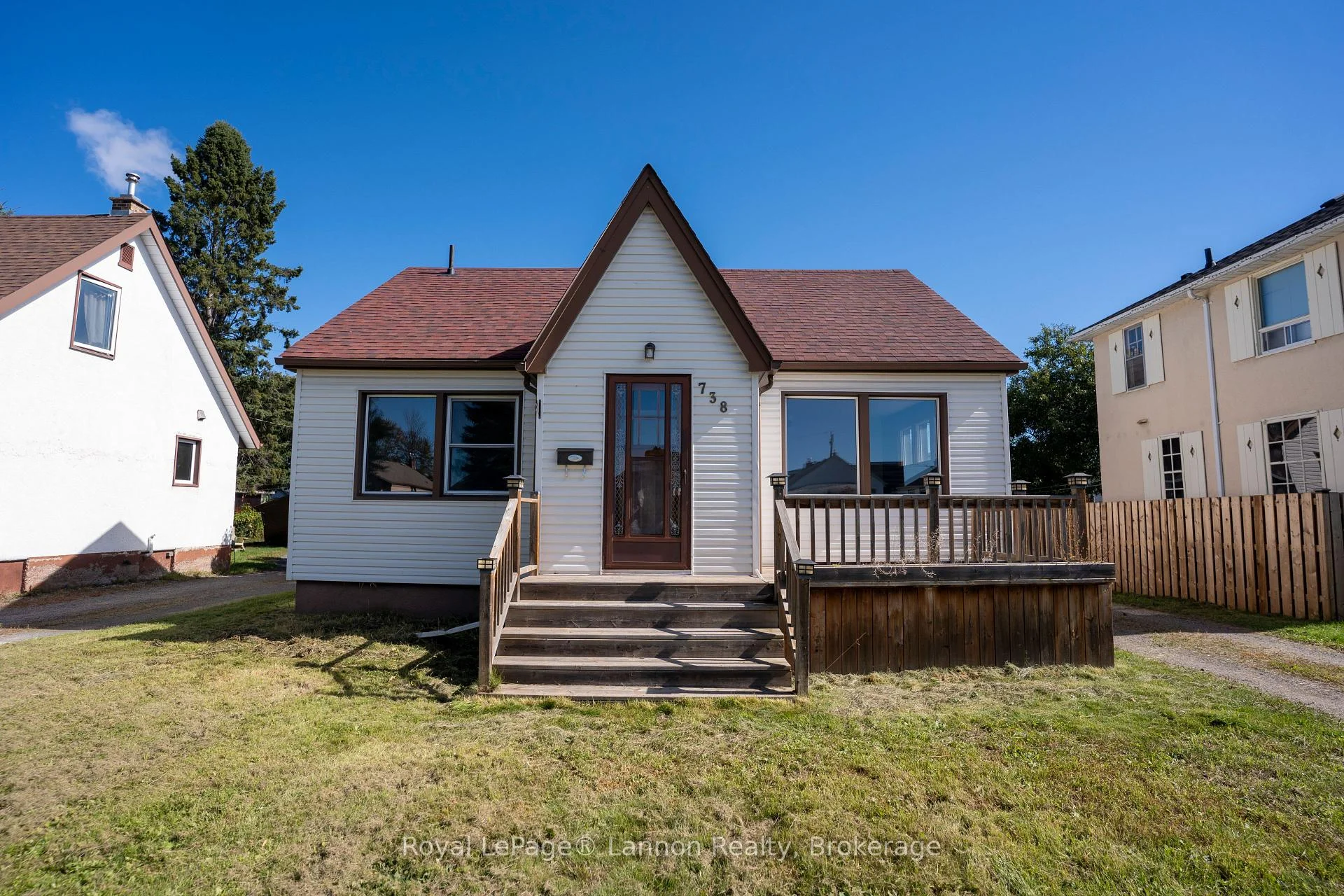 Photo 5 of 738 Mortimer Avenue E, Thunder Bay, Westfort — HOMEH
