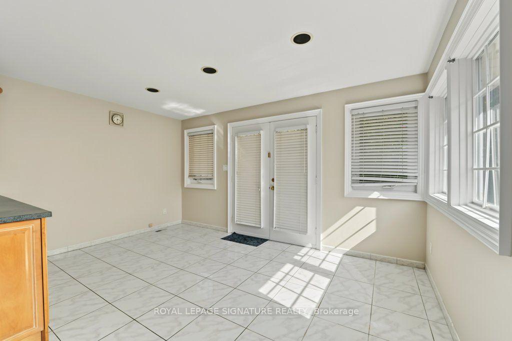 Photo 16 of 56 Apricot Street, Markham, Bayview Glen — HOMEH