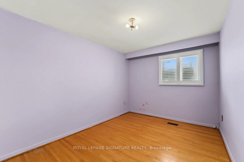 Photo 19 of 56 Apricot Street, Markham, Bayview Glen — HOMEH