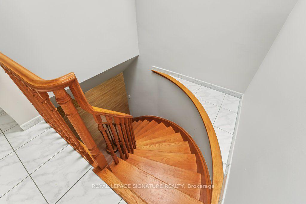 Photo 25 of 56 Apricot Street, Markham, Bayview Glen — HOMEH
