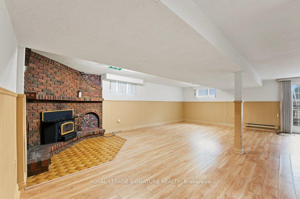 Photo 26 of 56 Apricot Street, Markham, Bayview Glen — HOMEH