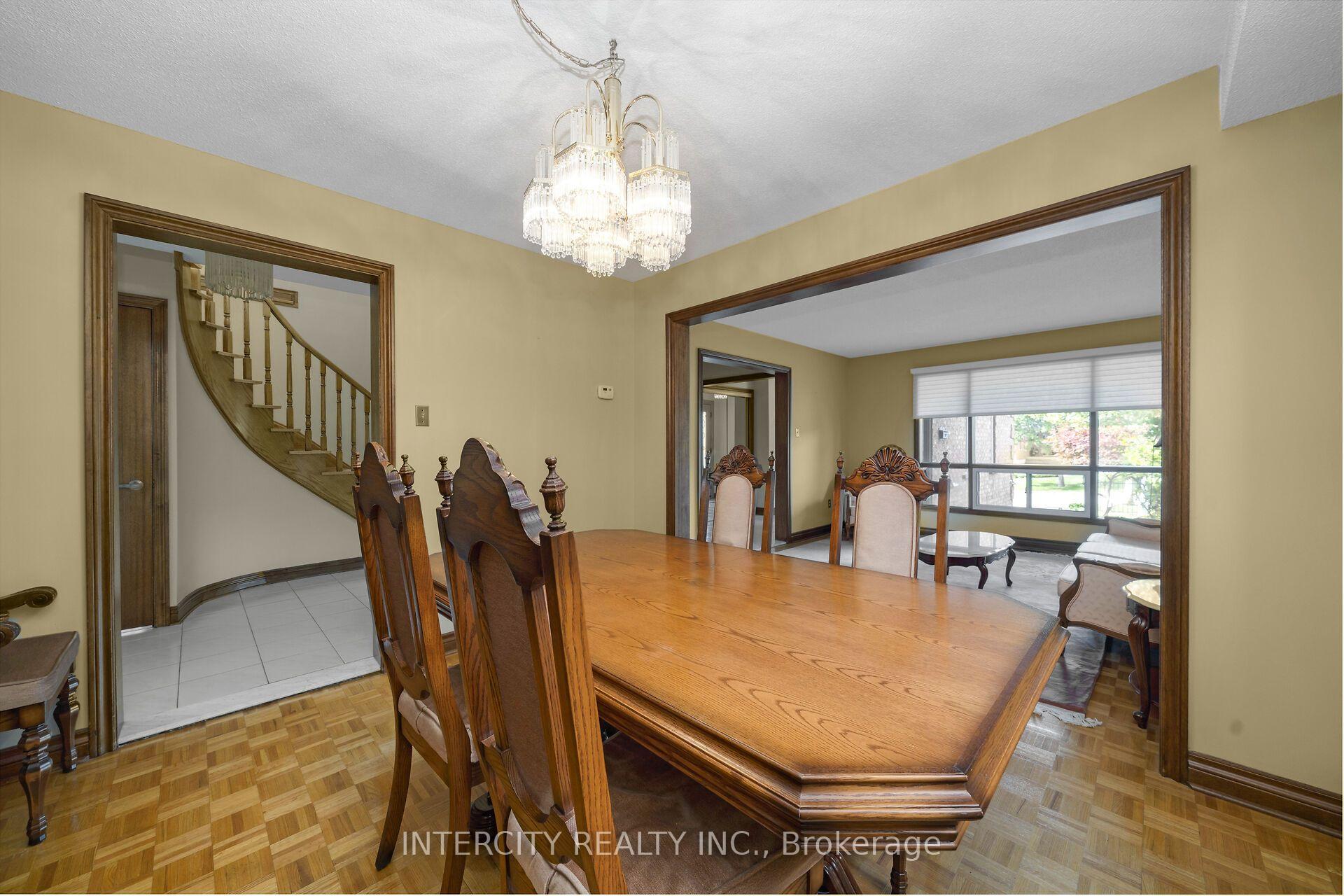 Photo 21 of 57 Kaiser Drive, Vaughan, West Woodbridge — HOMEH