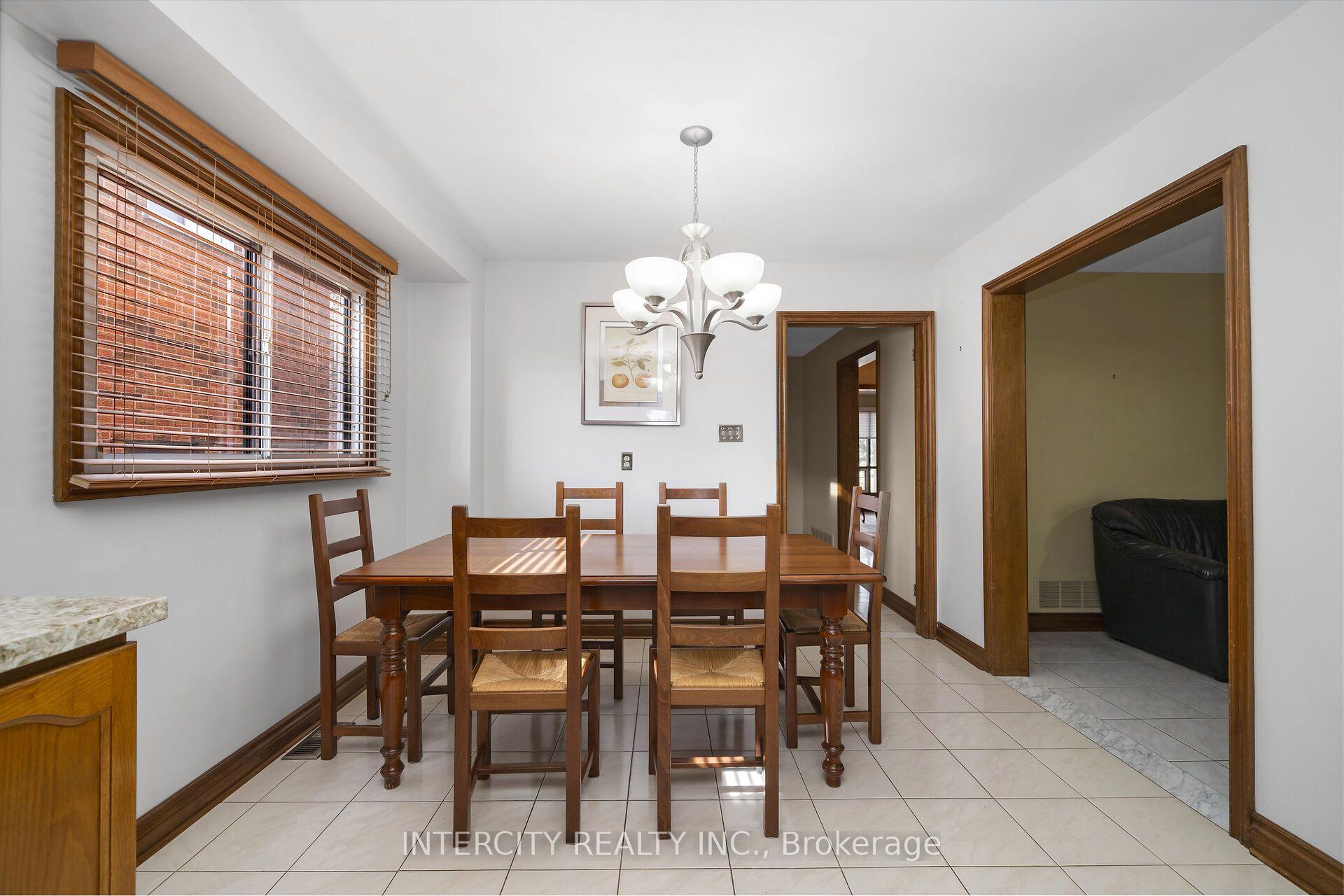 Photo 31 of 57 Kaiser Drive, Vaughan, West Woodbridge — HOMEH