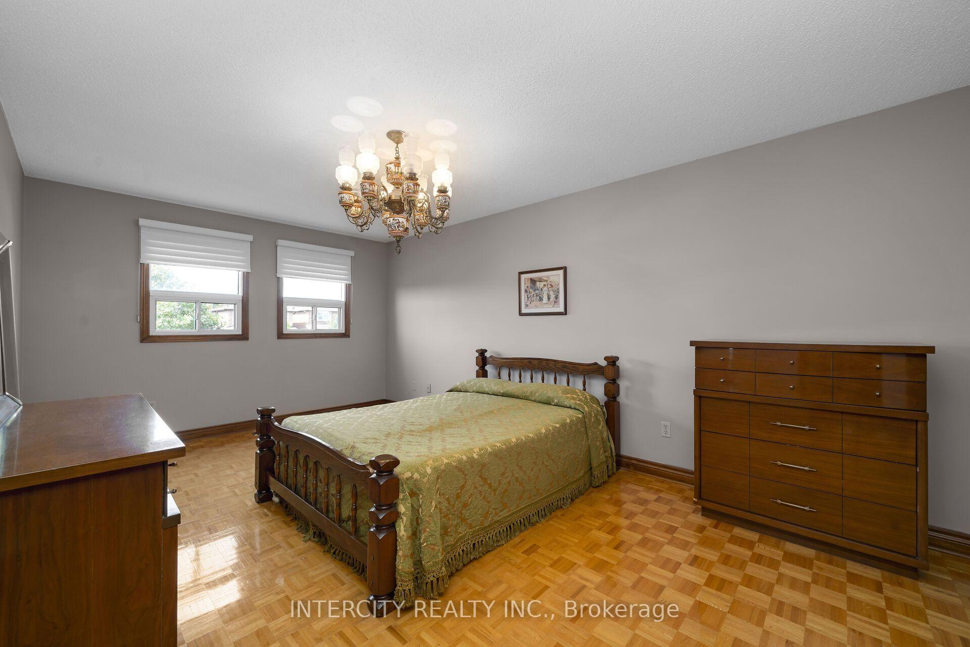 Photo 45 of 57 Kaiser Drive, Vaughan, West Woodbridge — HOMEH