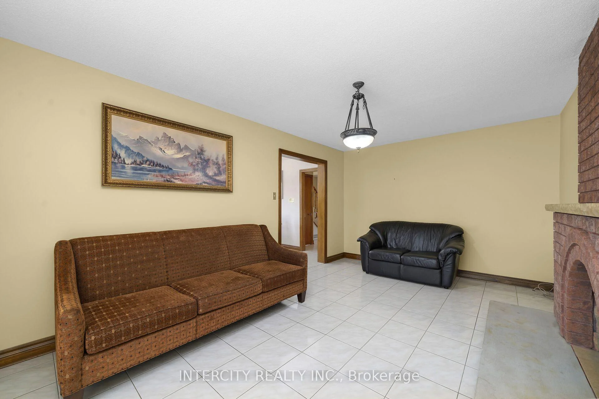Photo 36 of 57 Kaiser Drive, Vaughan, West Woodbridge — HOMEH