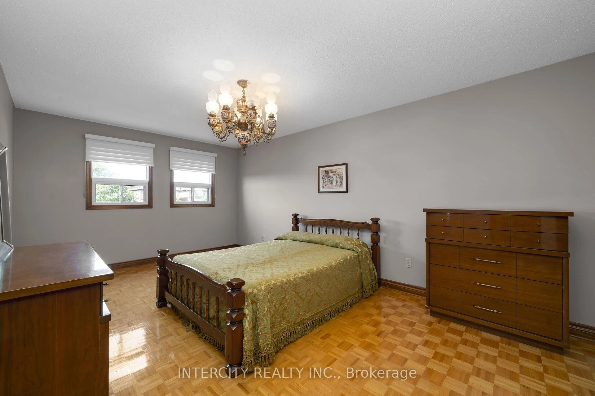 Photo 46 of 57 Kaiser Drive, Vaughan, West Woodbridge — HOMEH