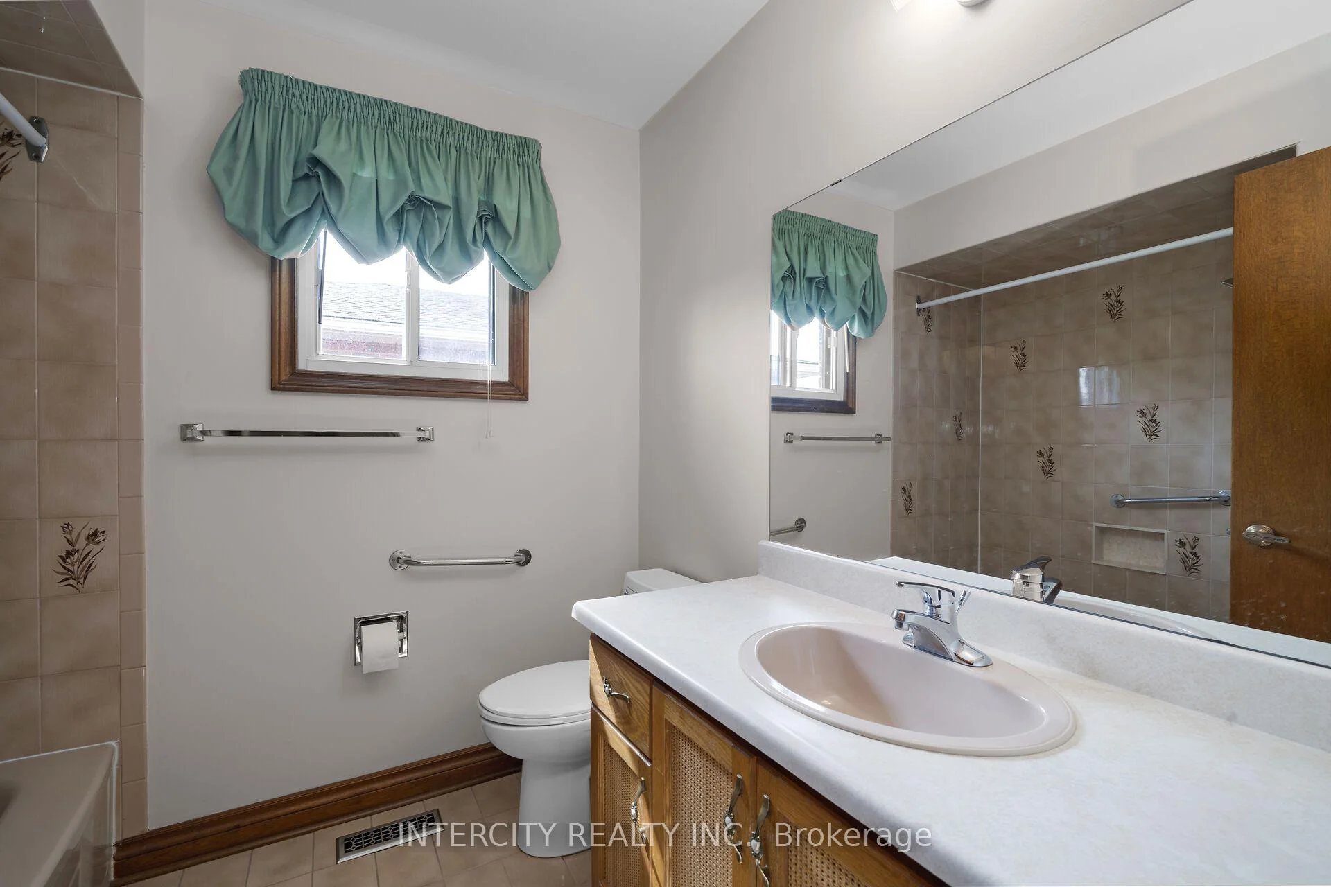 Photo 90 of 57 Kaiser Drive, Vaughan, West Woodbridge — HOMEH