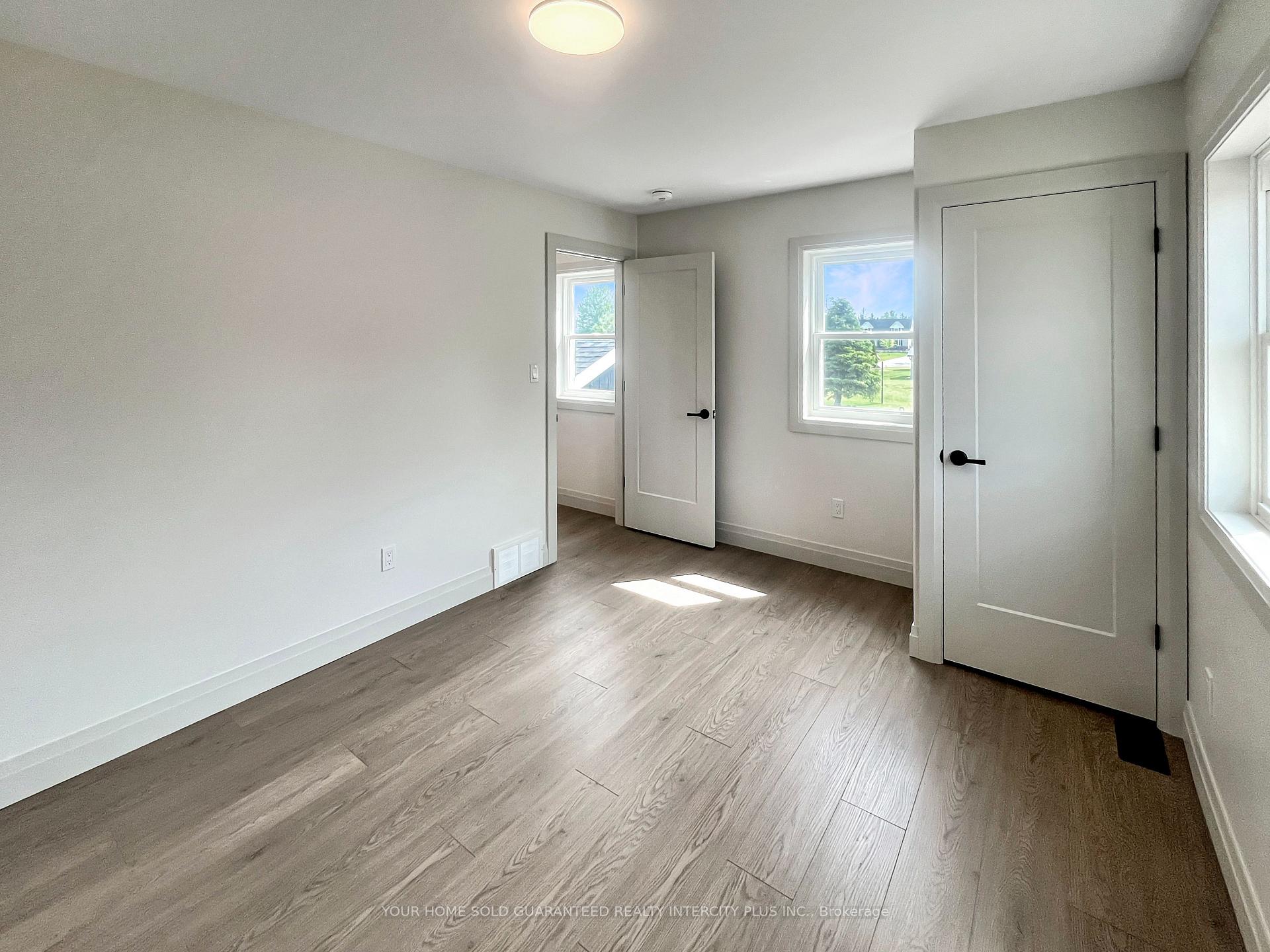Photo 10 of 2385 Highway 12, Ramara, Brechin — HOMEH