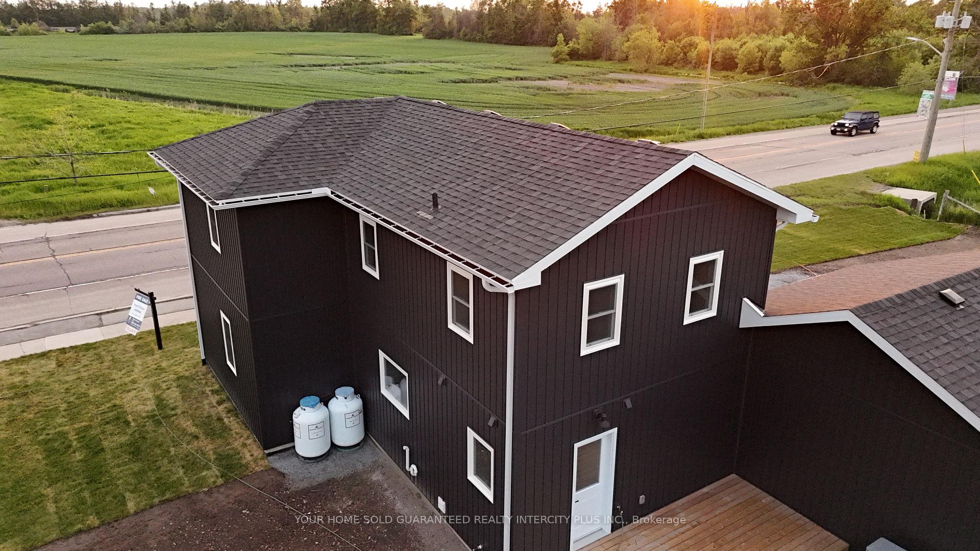Photo 17 of 2385 Highway 12, Ramara, Brechin — HOMEH