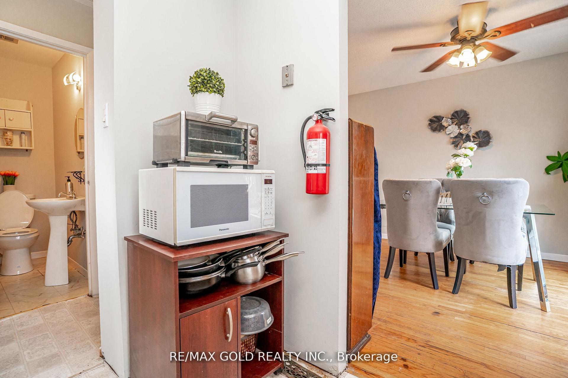 Photo 13 of 9 Mordon Court, Brampton, Madoc — HOMEH