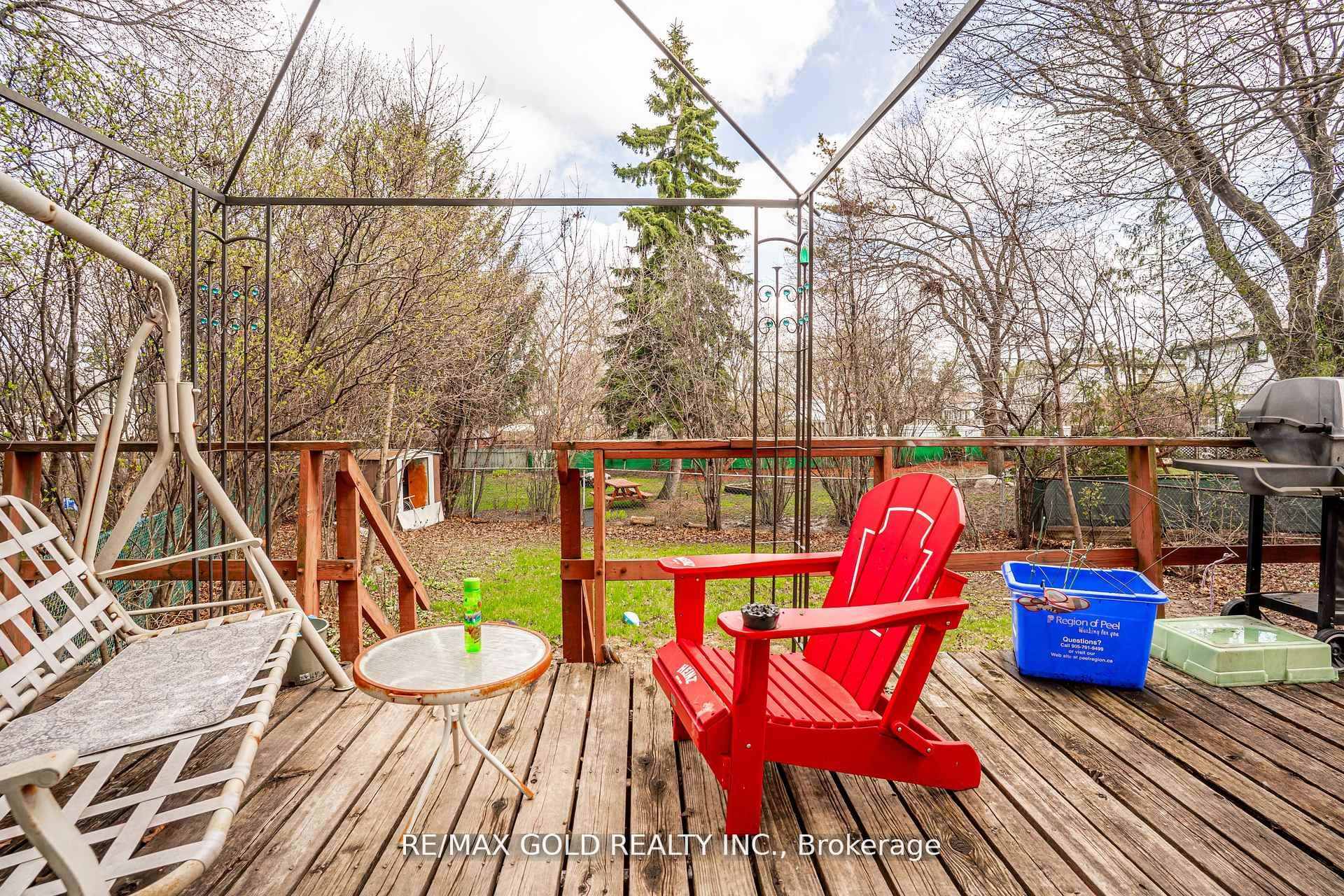 Photo 27 of 9 Mordon Court, Brampton, Madoc — HOMEH