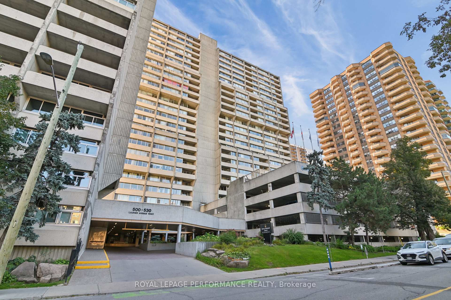 Photo of Unit 2006, 530 Laurier Avenue W