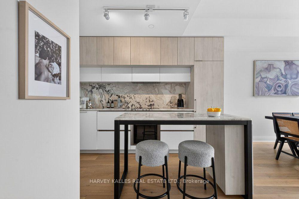 Photo 2 of Unit 510, 151 Avenue Road, Toronto, The Annex — HOMEH