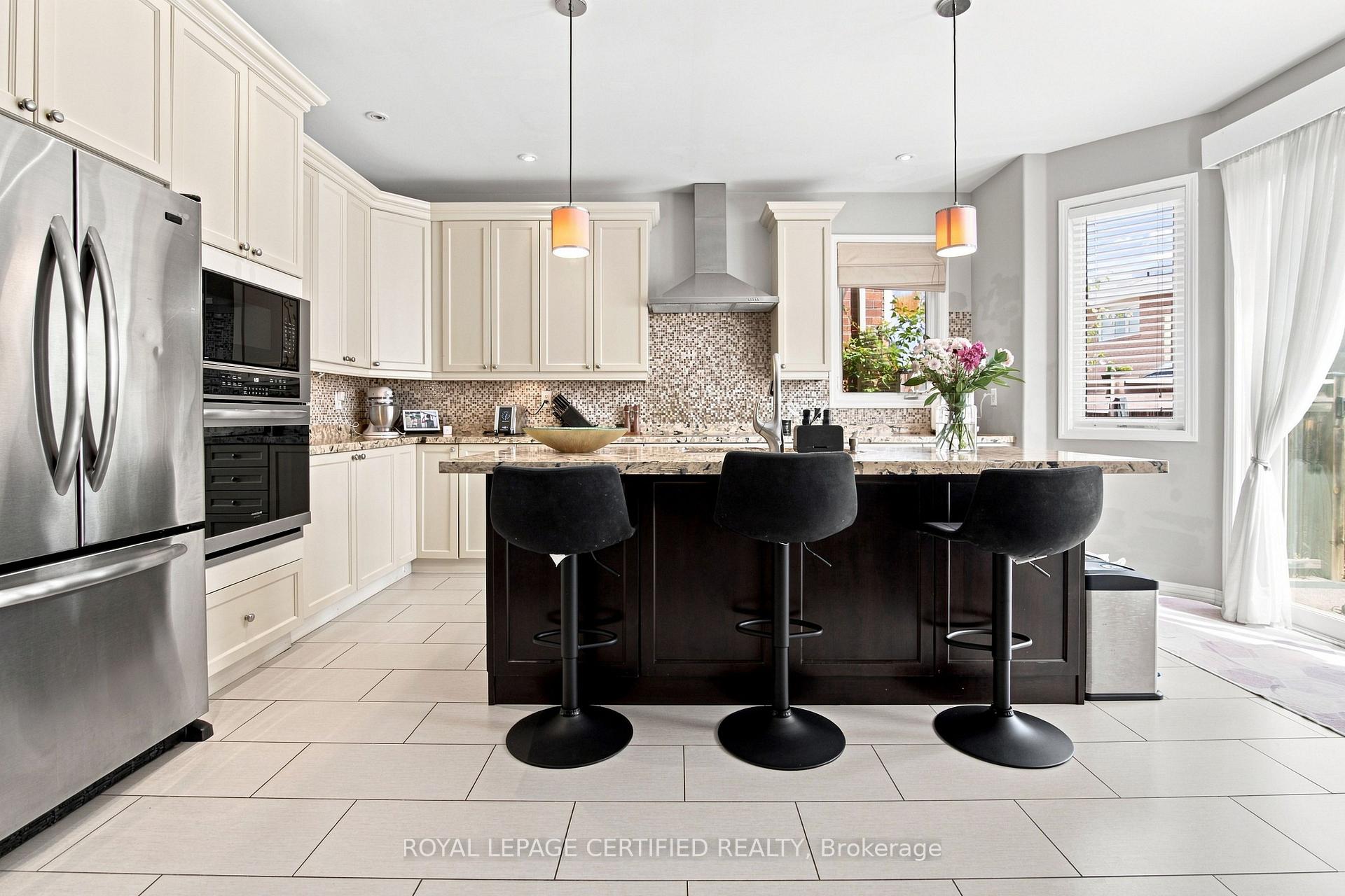 Photo 13 of 146 Willet Terrace, Milton, Harrison — HOMEH