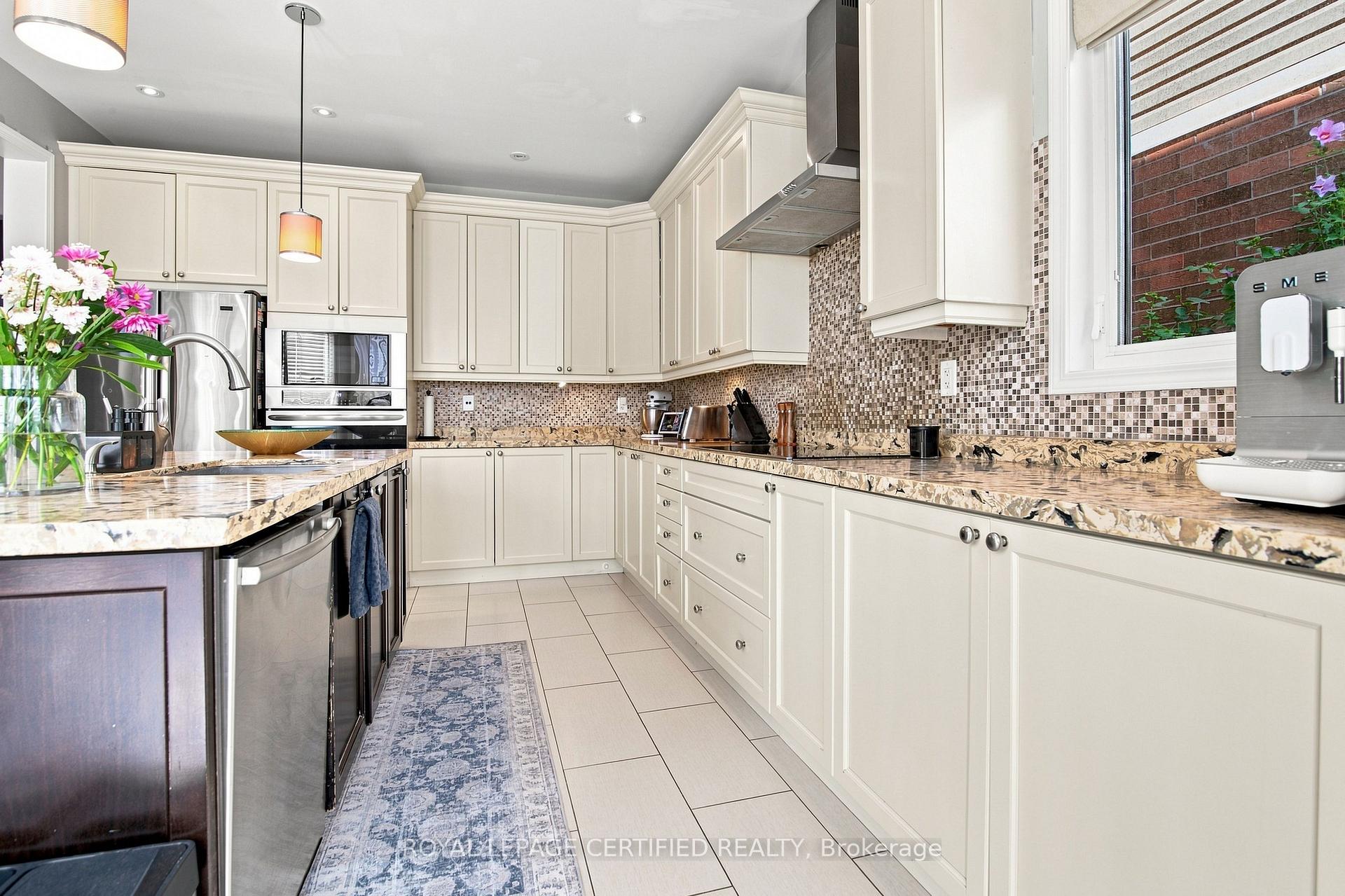 Photo 14 of 146 Willet Terrace, Milton, Harrison — HOMEH