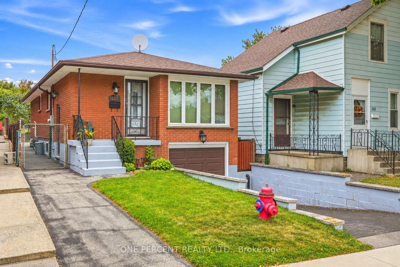 Photo of 137 Picton Street E