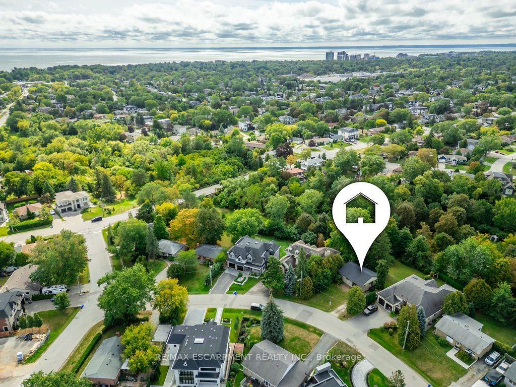 Photo 1 of 526 Stafford Drive, Oakville, West — HOMEH