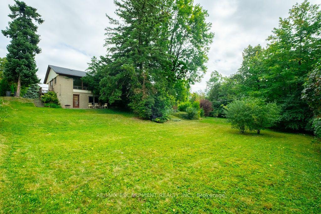 Photo 7 of 526 Stafford Drive, Oakville, West — HOMEH