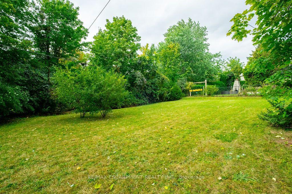 Photo 14 of 526 Stafford Drive, Oakville, West — HOMEH