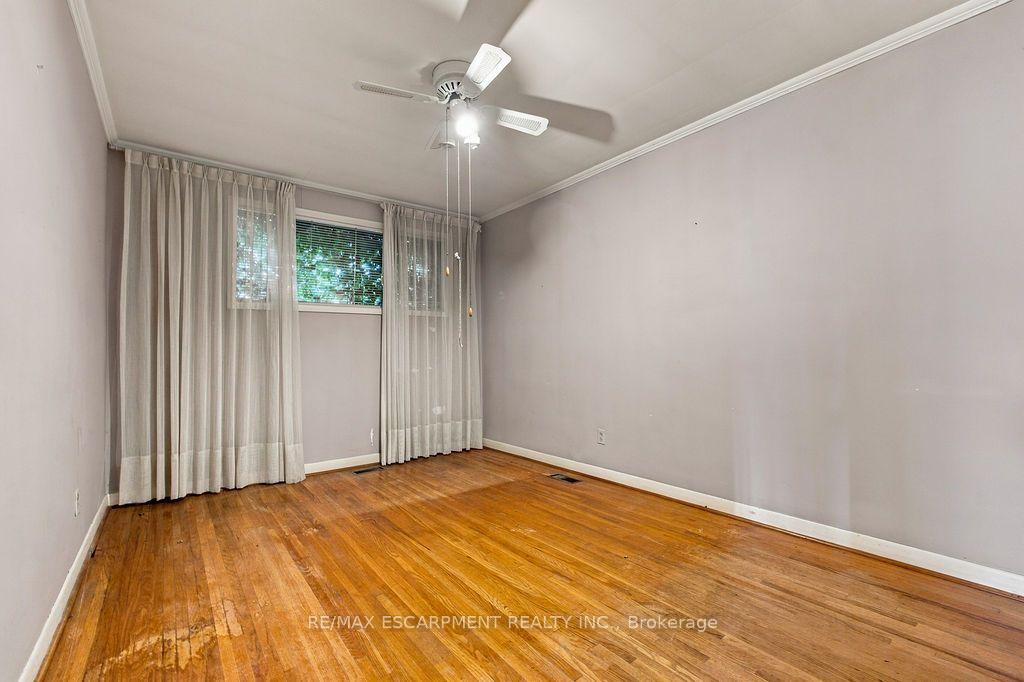 Photo 19 of 526 Stafford Drive, Oakville, West — HOMEH