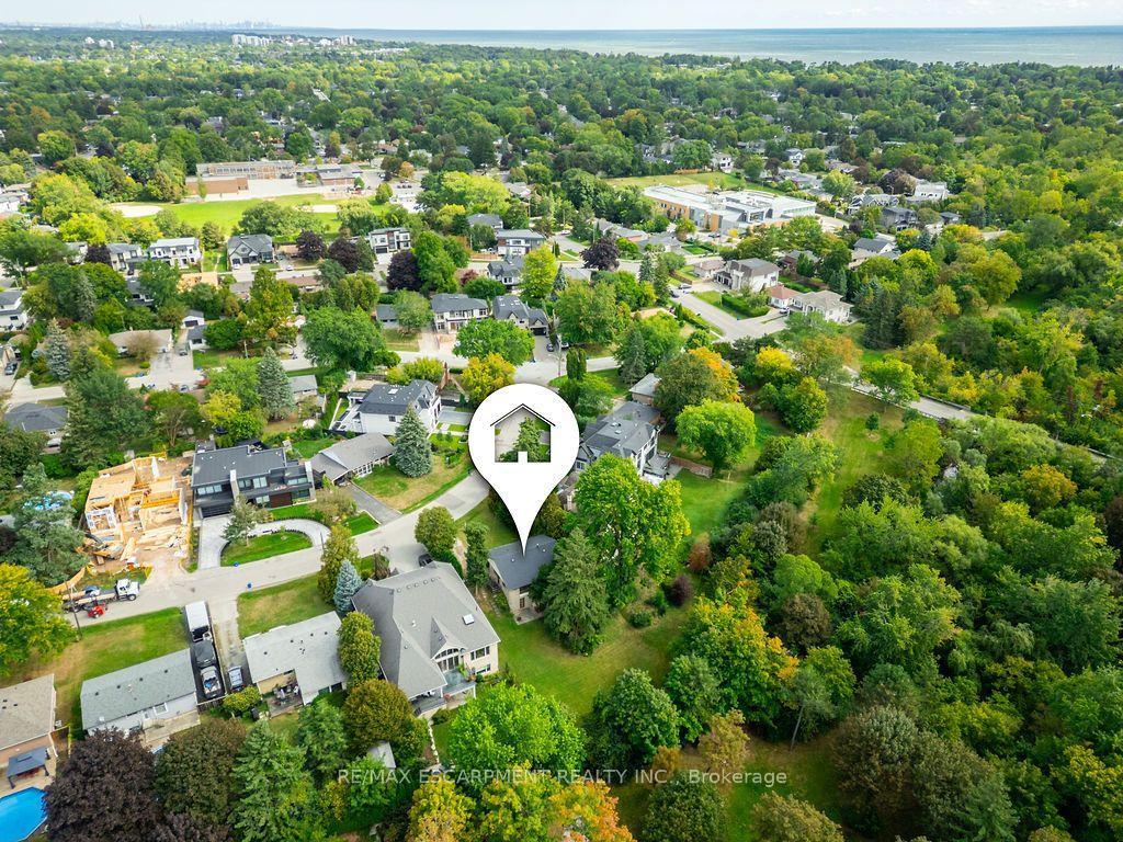 Photo 25 of 526 Stafford Drive, Oakville, West — HOMEH