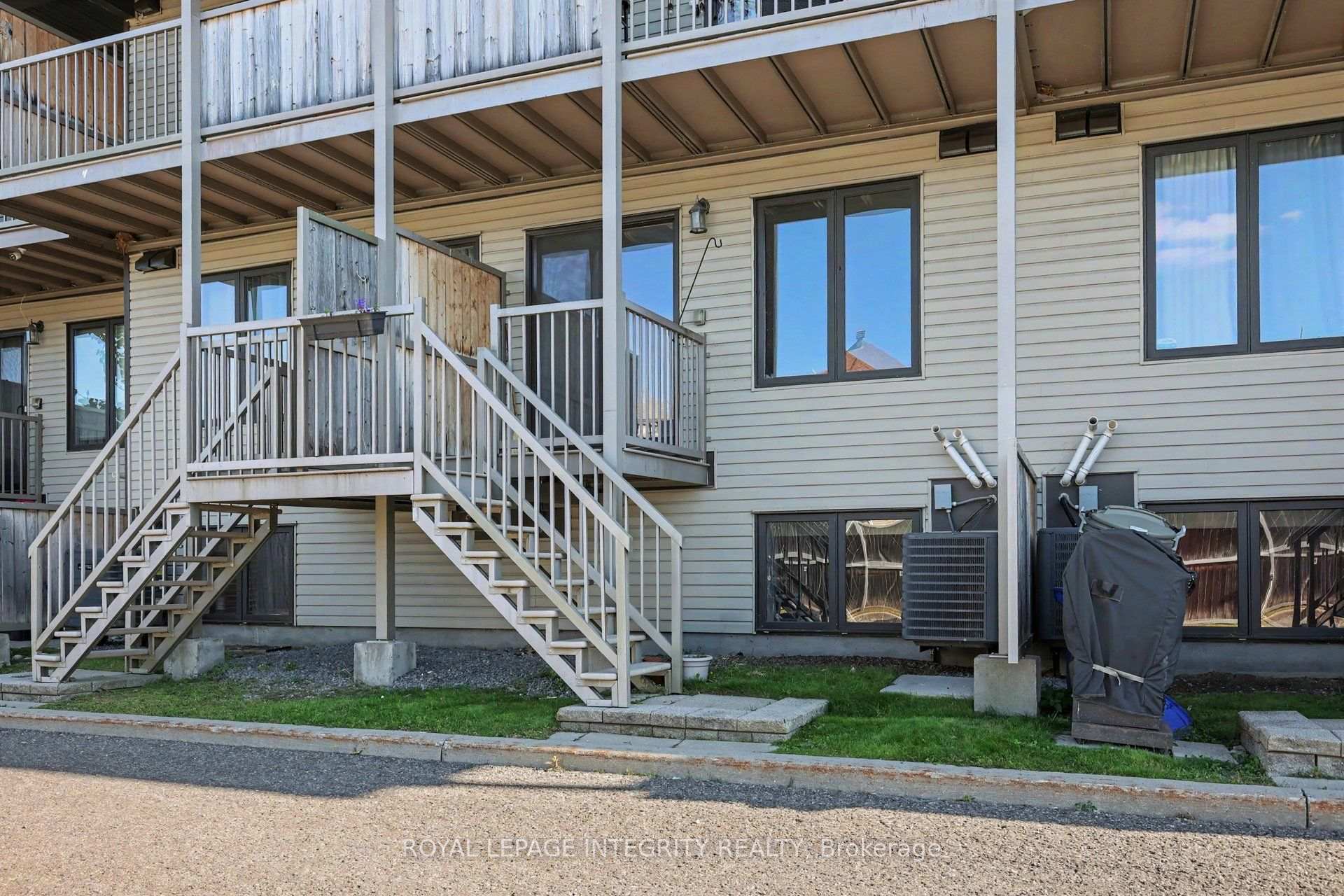 Photo 13 of Unit B, 621 Chapman Mills Drive, Ottawa, Barrhaven - Strandherd — HOMEH