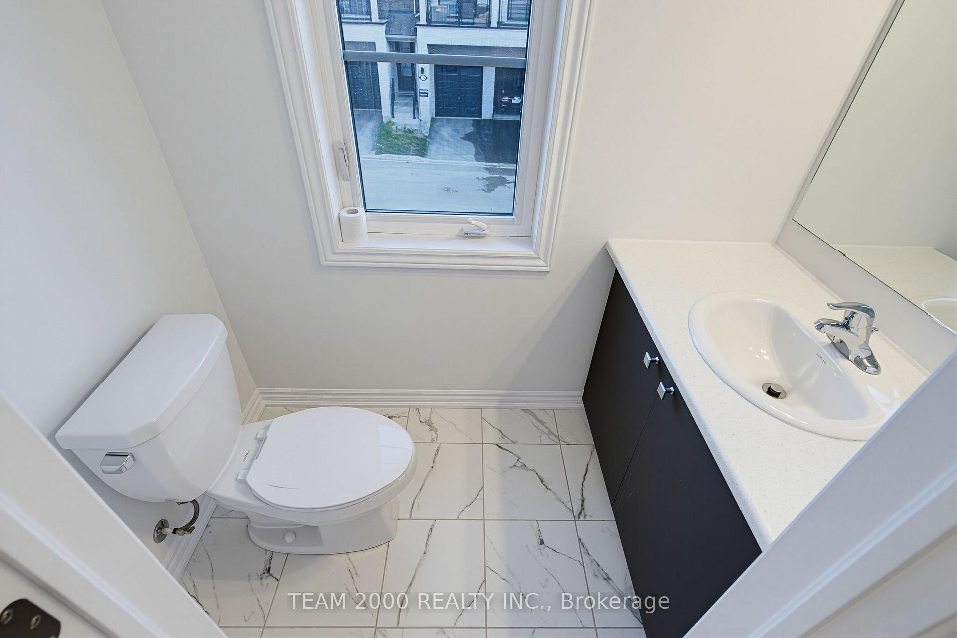 Photo 12 of 5880 Saigon Street, Mississauga, East Credit — HOMEH