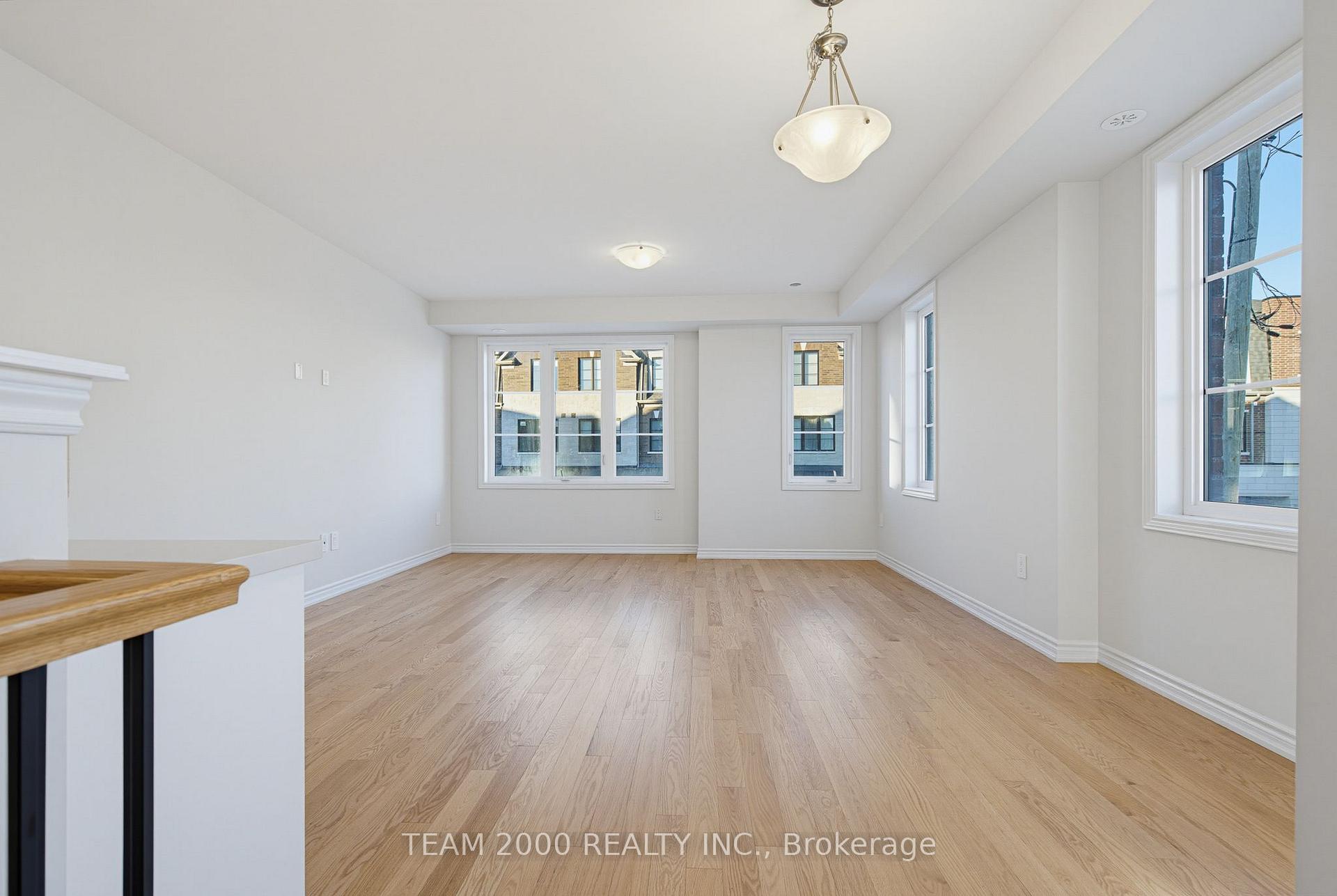 Photo 13 of 5880 Saigon Street, Mississauga, East Credit — HOMEH
