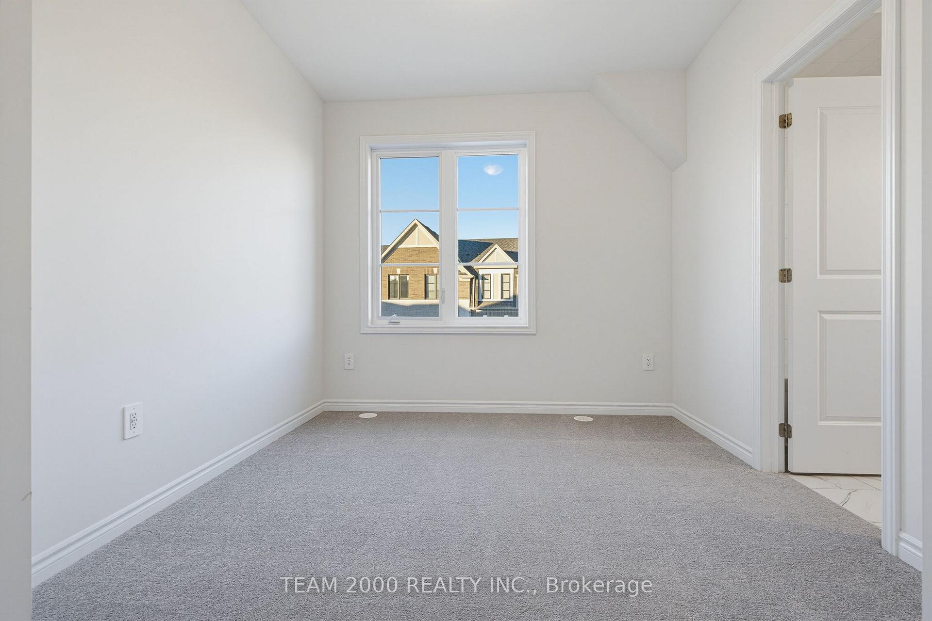 Photo 24 of 5880 Saigon Street, Mississauga, East Credit — HOMEH