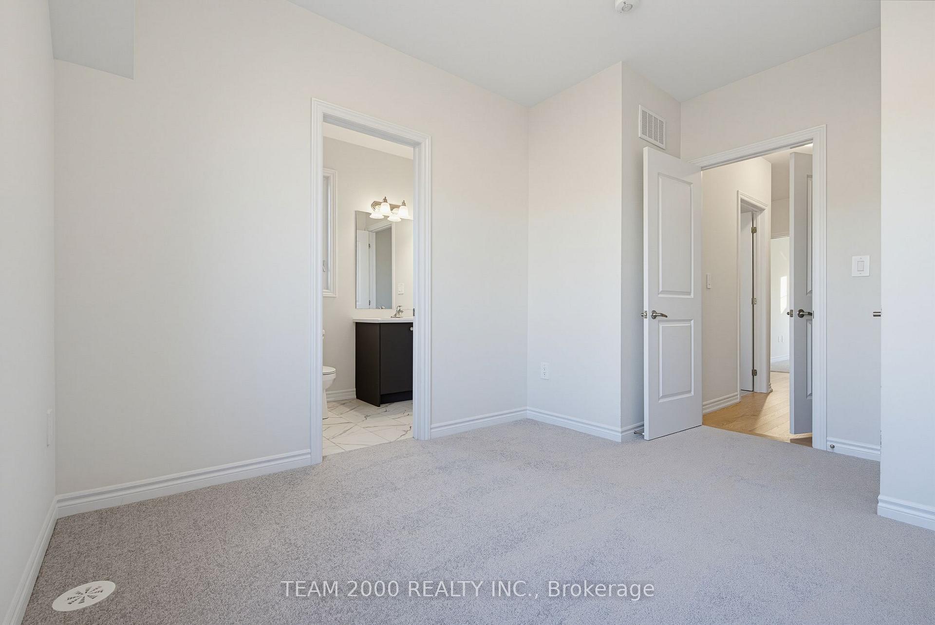 Photo 25 of 5880 Saigon Street, Mississauga, East Credit — HOMEH