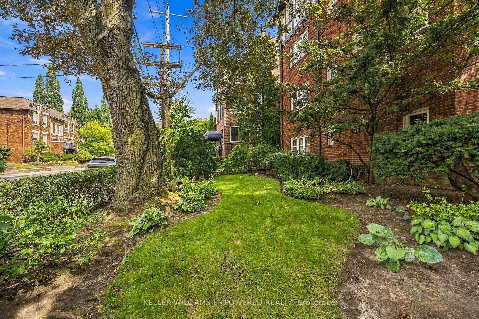 Photo 9 of Unit 7, 313 Lonsdale Road, Toronto, Casa Loma — HOMEH