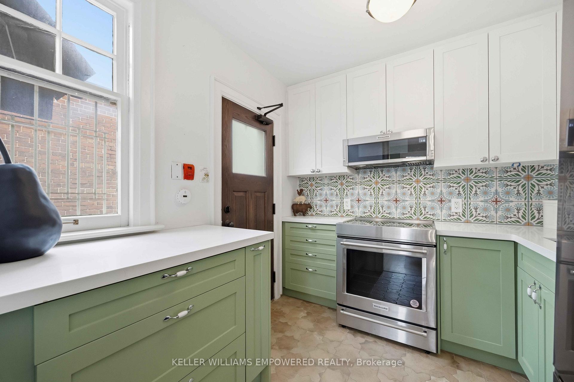 Photo 24 of Unit 7, 313 Lonsdale Road, Toronto, Casa Loma — HOMEH