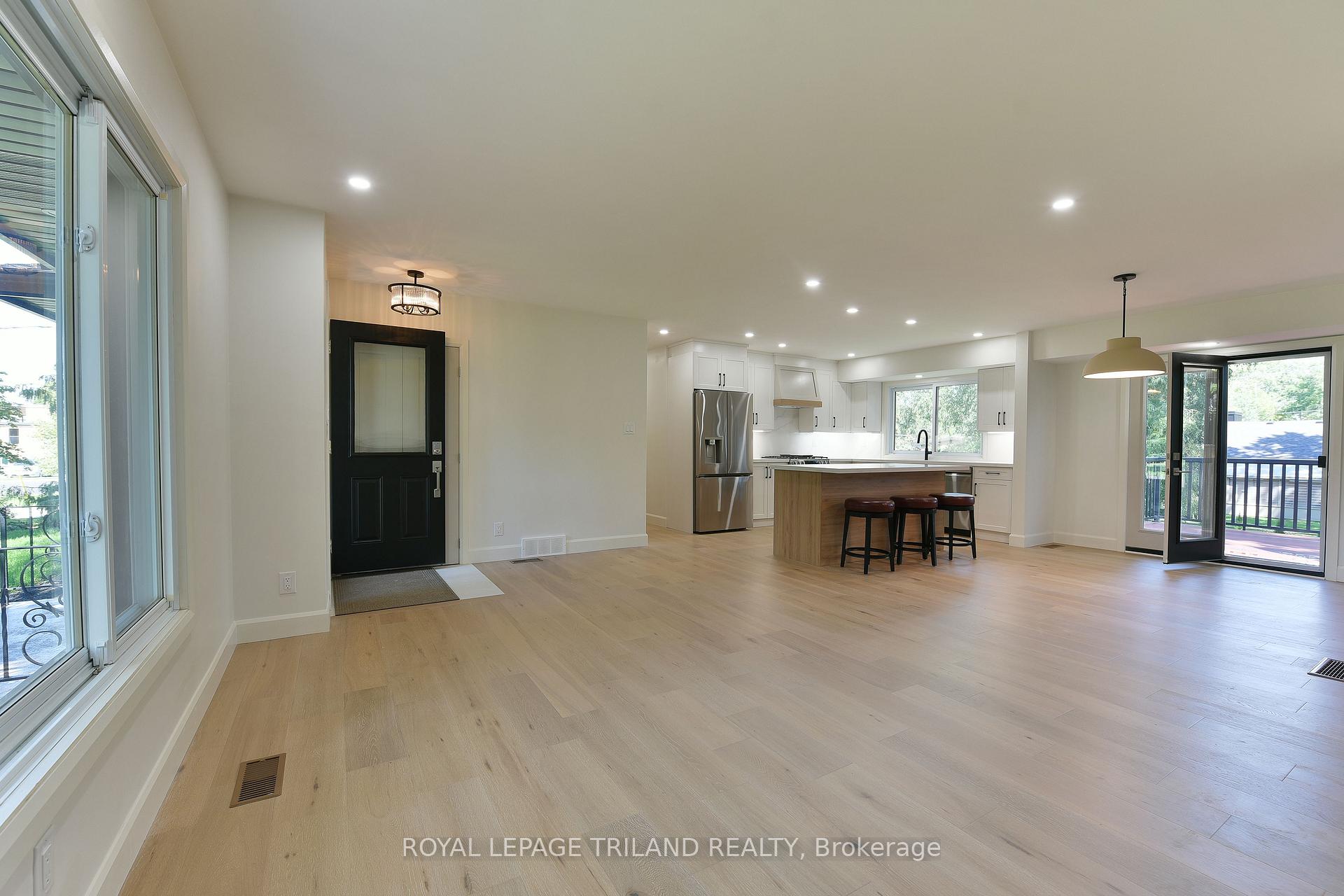 Photo 11 of 12 Mountsfield Drive, London, South G — HOMEH