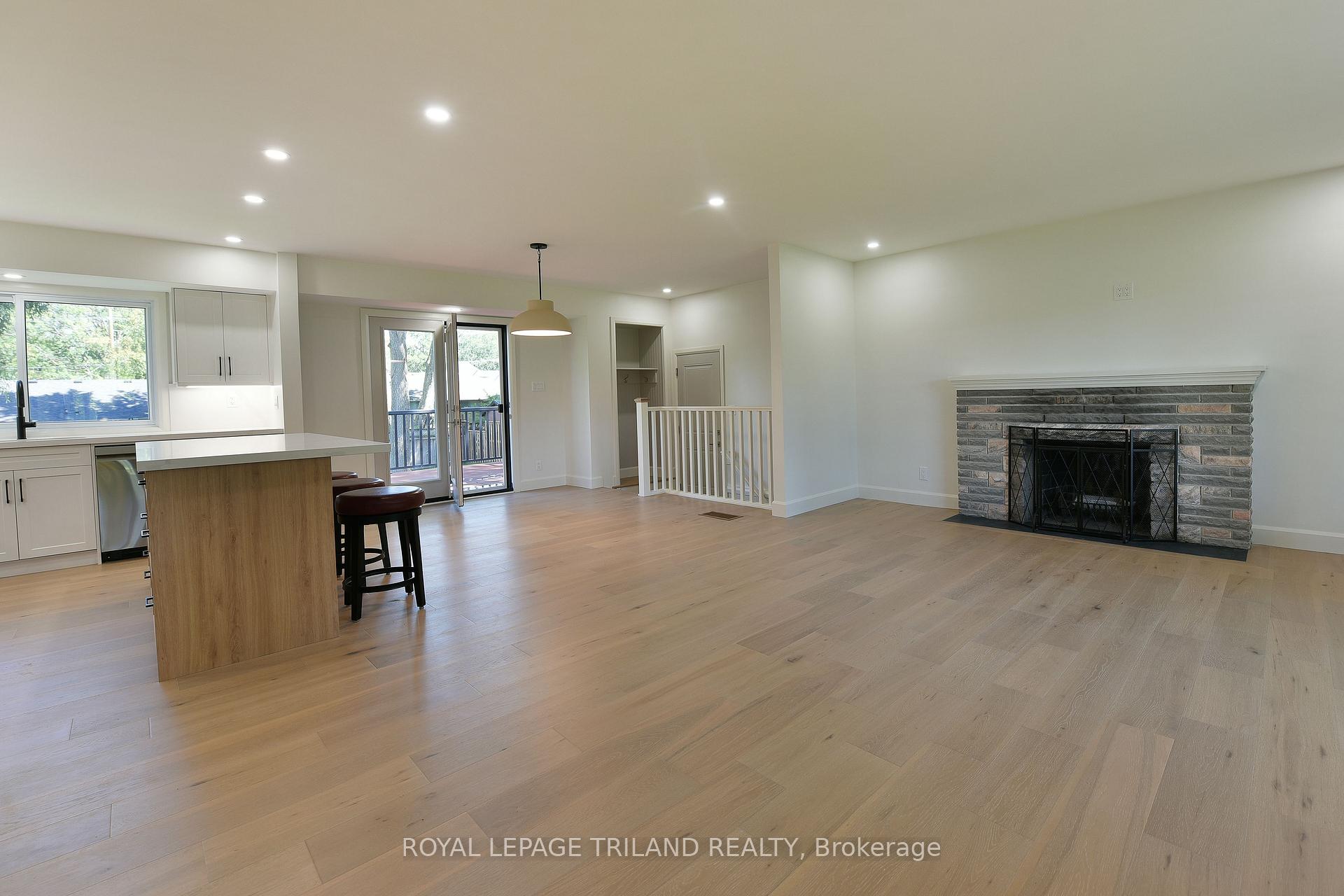 Photo 12 of 12 Mountsfield Drive, London, South G — HOMEH