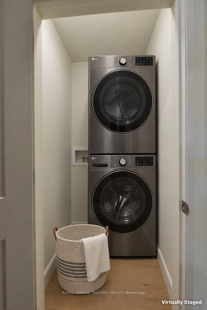Photo 15 of 12 Mountsfield Drive, London, South G — HOMEH
