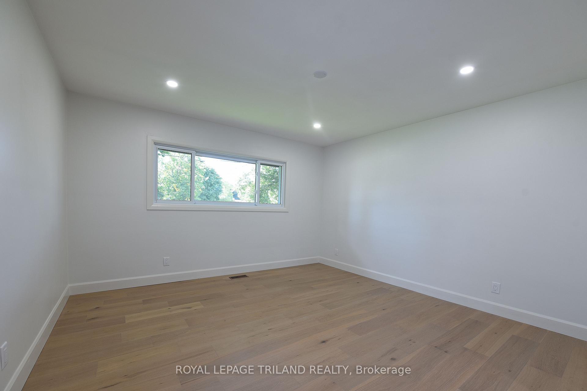 Photo 16 of 12 Mountsfield Drive, London, South G — HOMEH