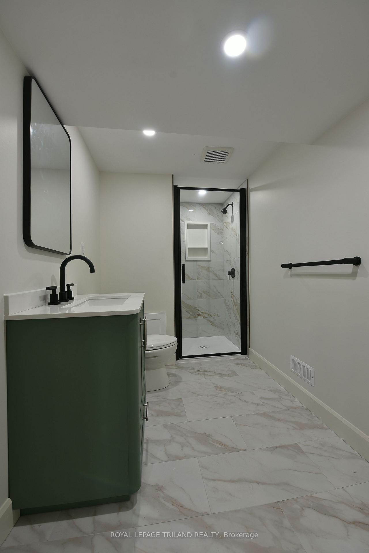 Photo 25 of 12 Mountsfield Drive, London, South G — HOMEH