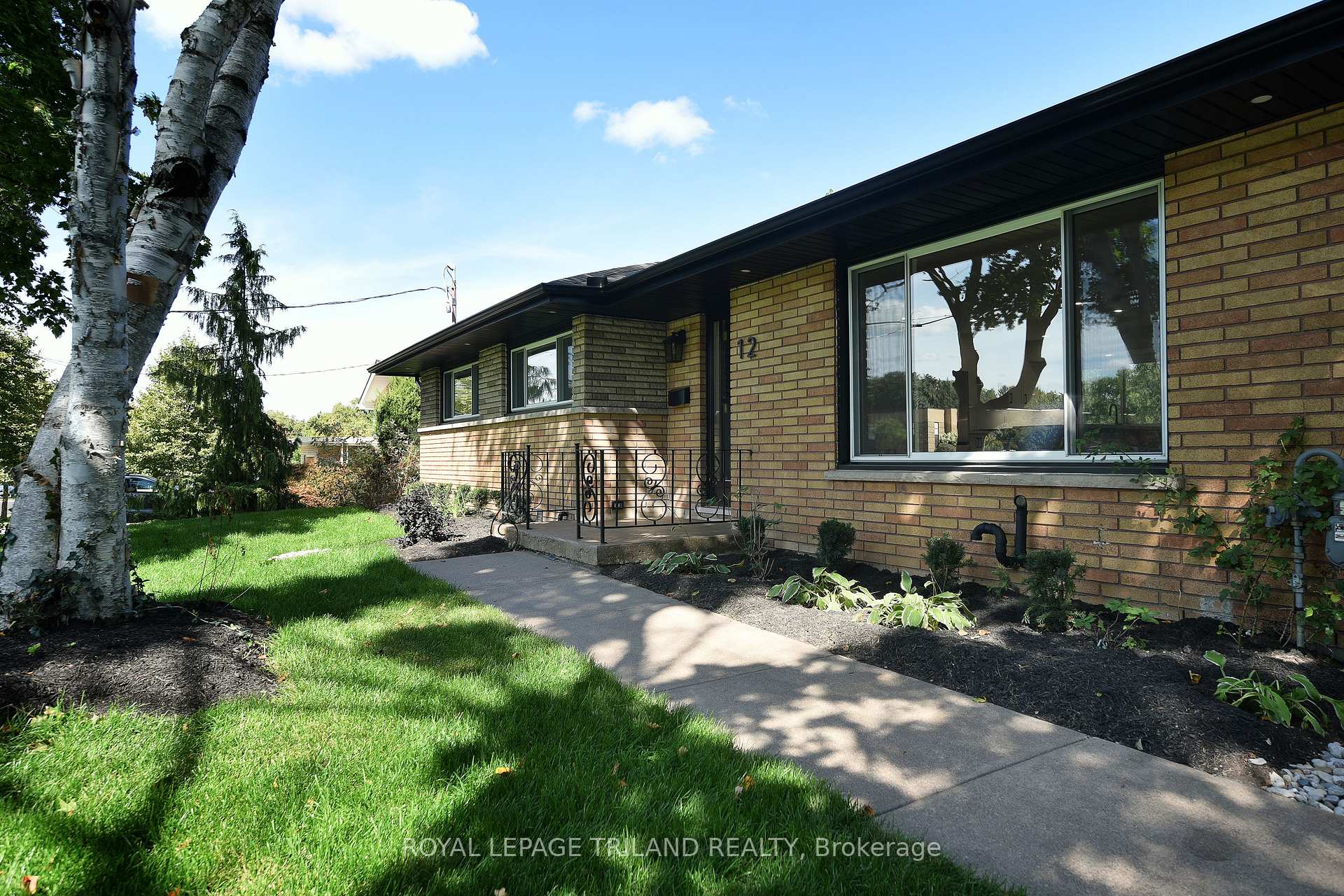 Photo 40 of 12 Mountsfield Drive, London, South G — HOMEH