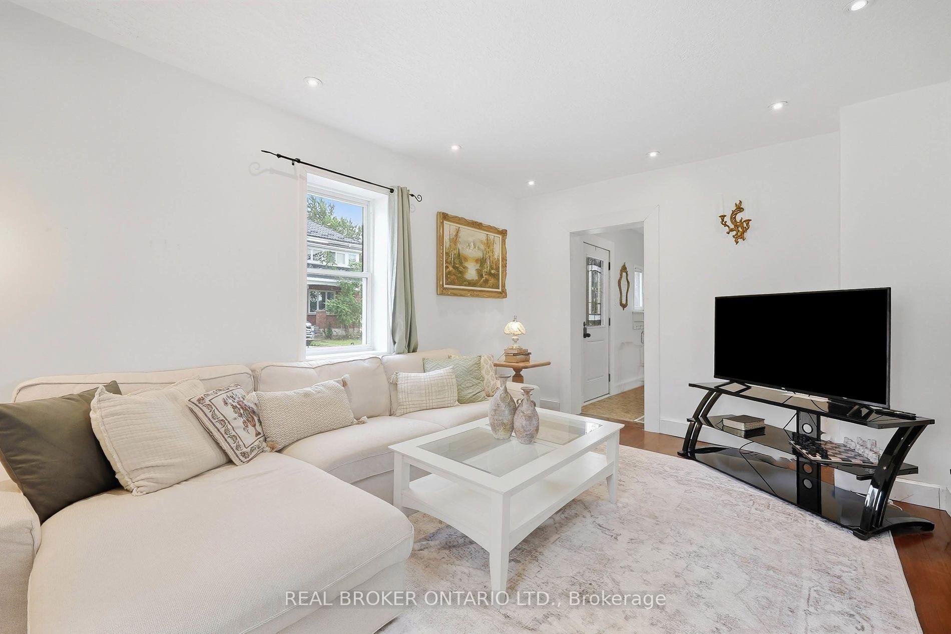 Photo 5 of 22 Temperance Street, Perth East, Milverton — HOMEH