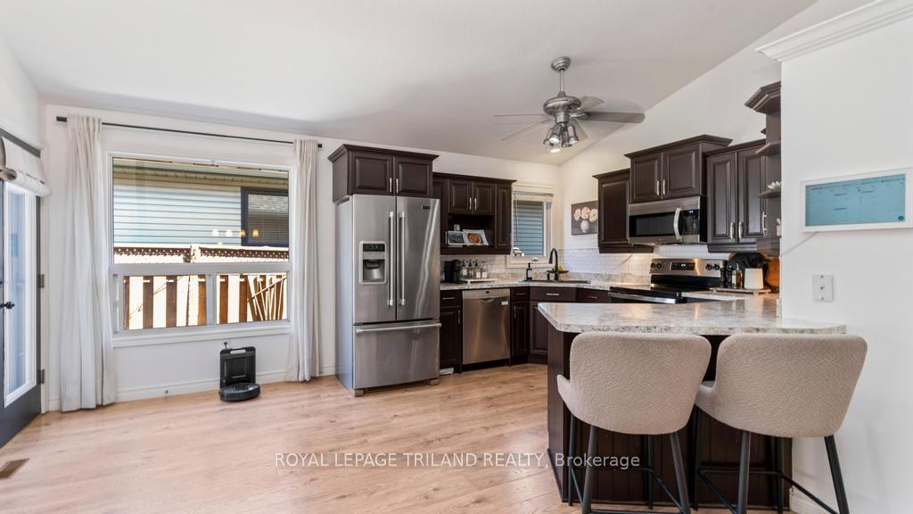 Photo 10 of 3 Cottonwood Drive, St. Thomas — HOMEH