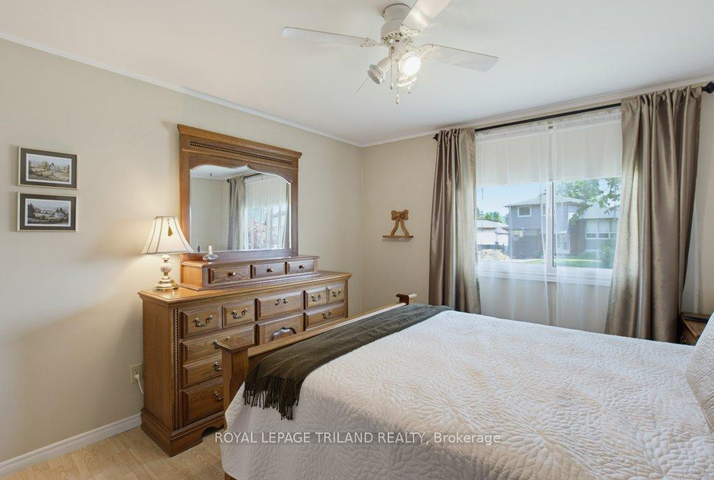 Photo 17 of 5 Warren Crescent, St. Thomas — HOMEH