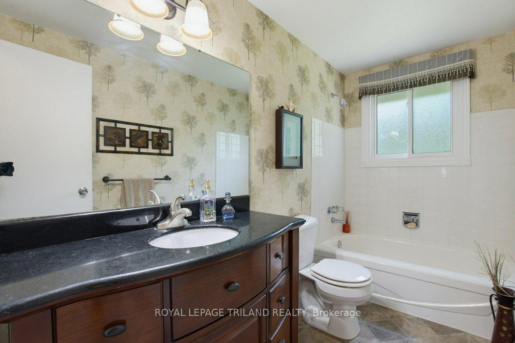 Photo 20 of 5 Warren Crescent, St. Thomas — HOMEH