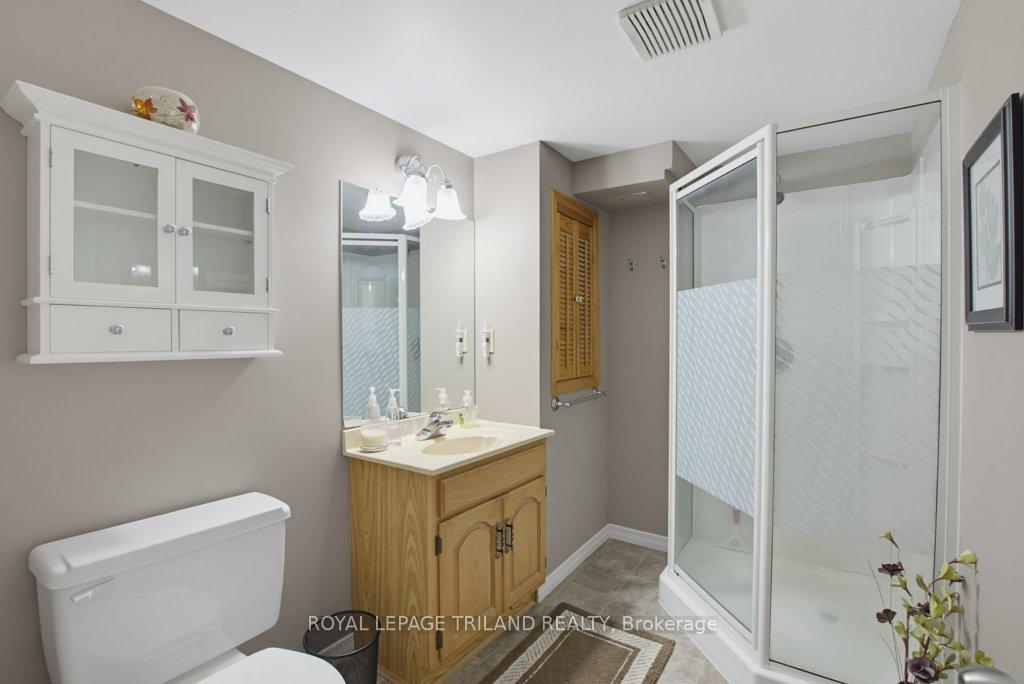 Photo 32 of 5 Warren Crescent, St. Thomas — HOMEH