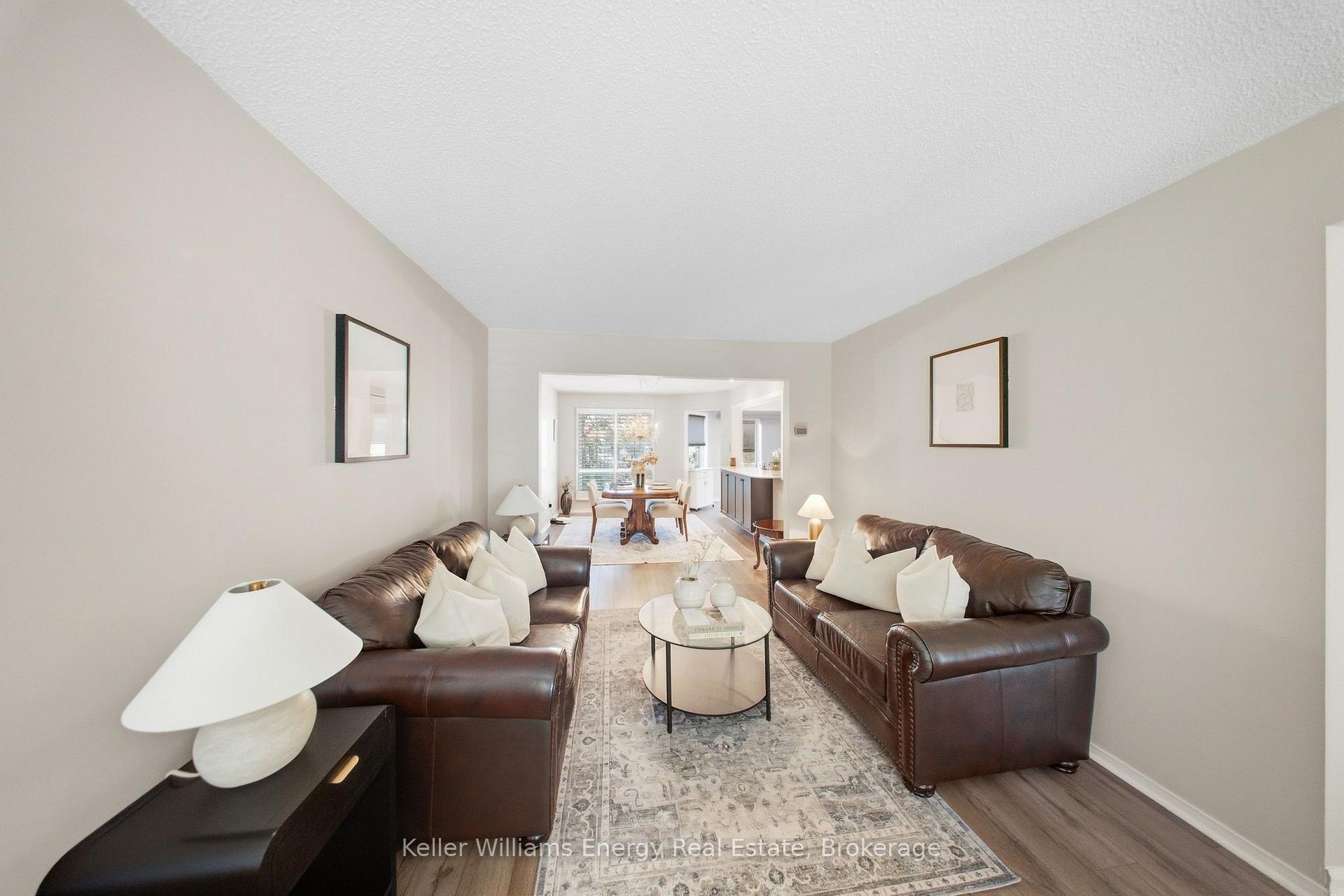 Photo 7 of 1083 Ridge Valley Drive, Oshawa, Pinecrest — HOMEH