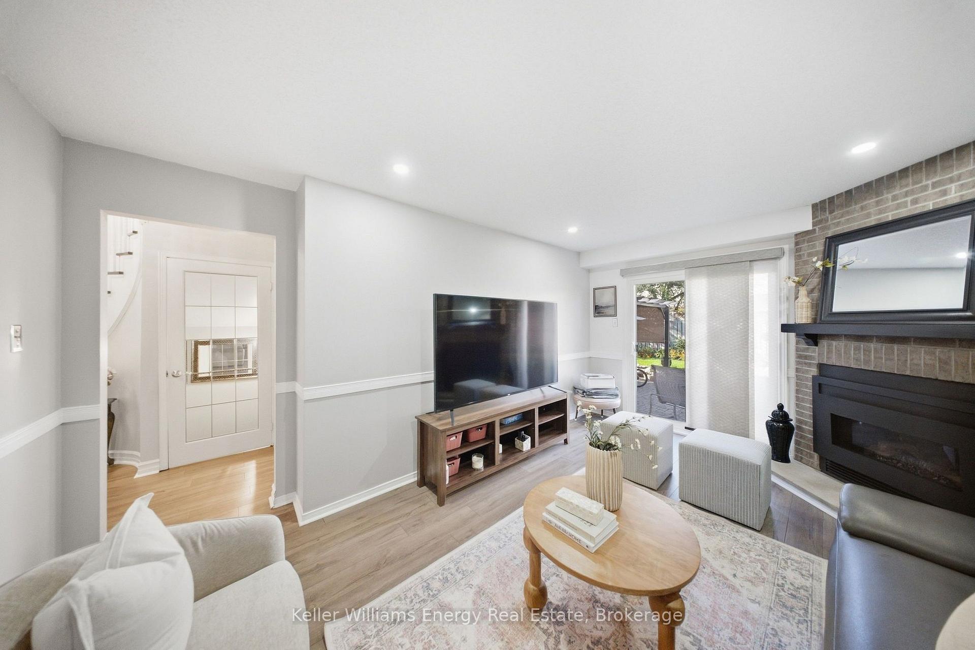 Photo 20 of 1083 Ridge Valley Drive, Oshawa, Pinecrest — HOMEH