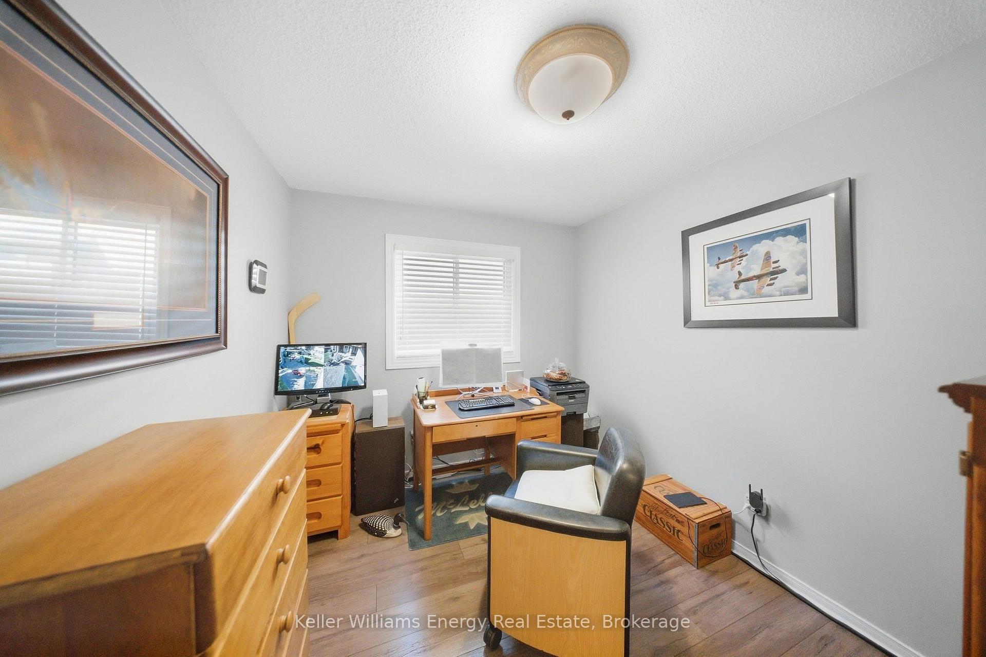 Photo 23 of 1083 Ridge Valley Drive, Oshawa, Pinecrest — HOMEH