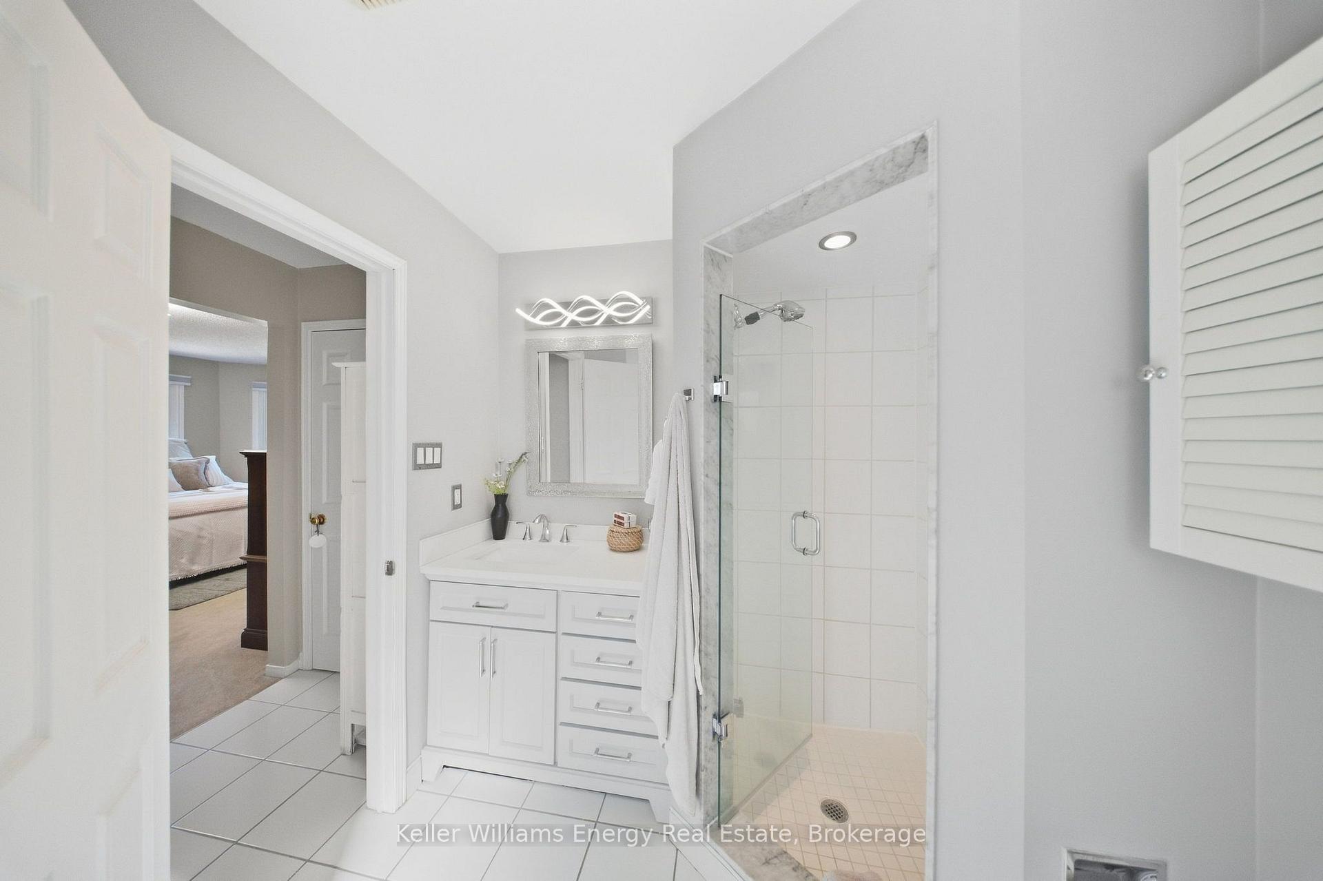Photo 27 of 1083 Ridge Valley Drive, Oshawa, Pinecrest — HOMEH