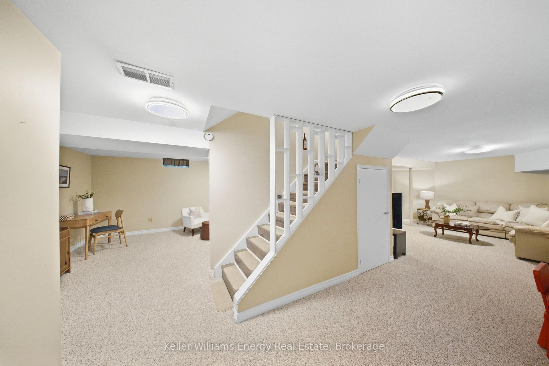 Photo 37 of 1083 Ridge Valley Drive, Oshawa, Pinecrest — HOMEH