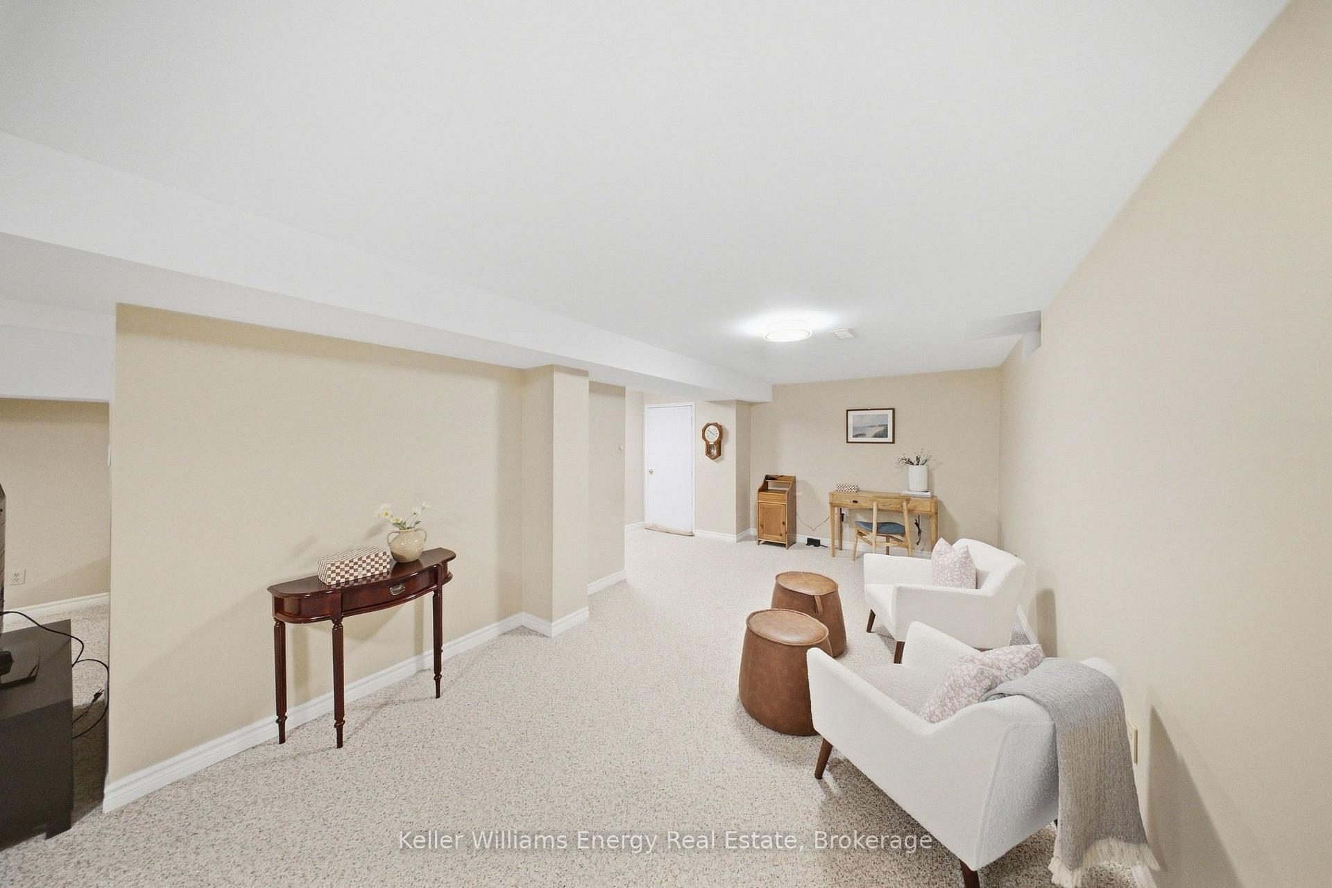 Photo 39 of 1083 Ridge Valley Drive, Oshawa, Pinecrest — HOMEH